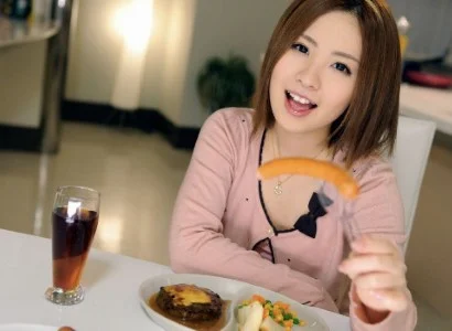 Anh sau khi ăn tối thì ăn em